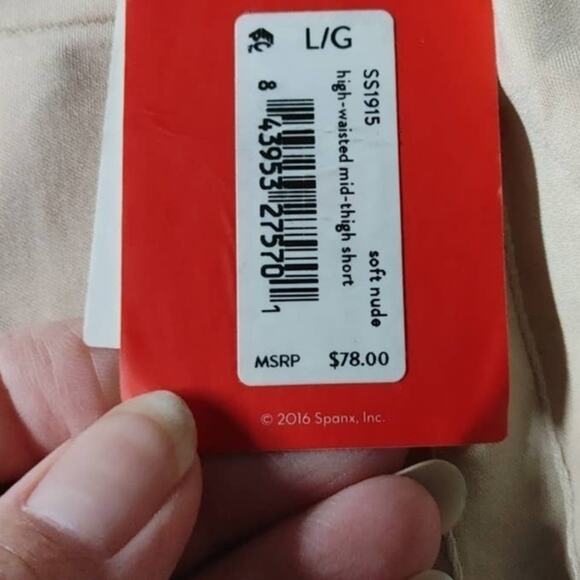 Spanx Mid Thigh Short SS1915 Large Nude NWT - Picture 2 of 5